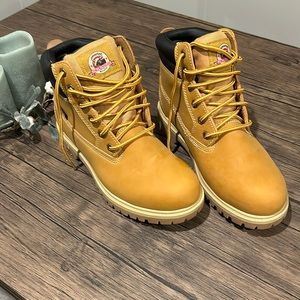 Mens work boots NWOT size 10.5